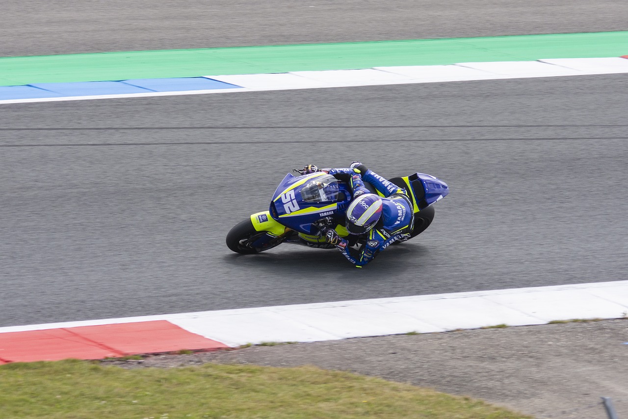 记者：巴黎原则上同意让尤文在下赛季继续租借穆阿尼.